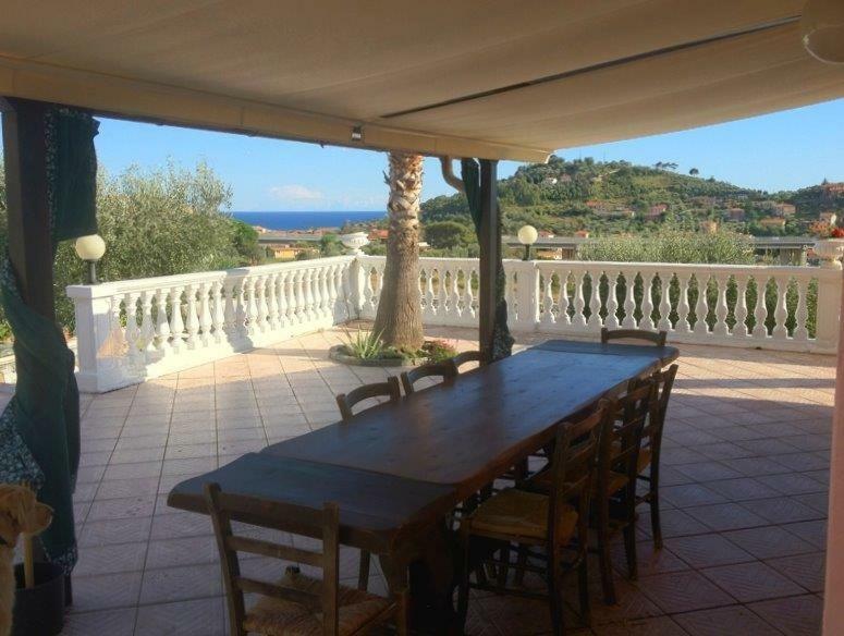 Villa Con Piscina A Imperia, Italy Exterior foto