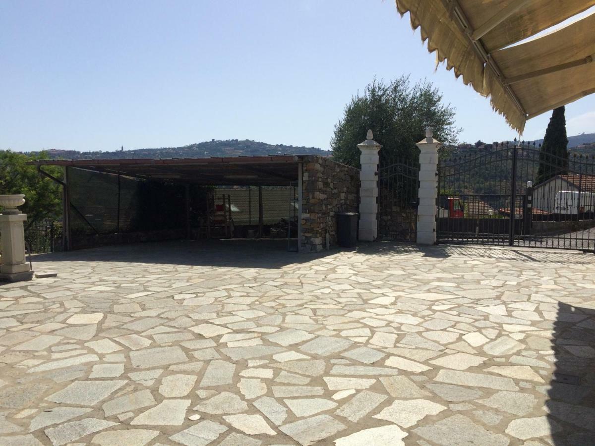 Villa Con Piscina A Imperia, Italy Exterior foto